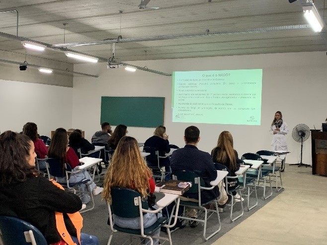 Clique para ampliar a foto carregando