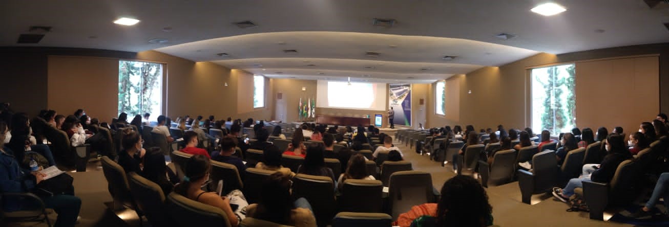 Clique para ampliar a foto carregando